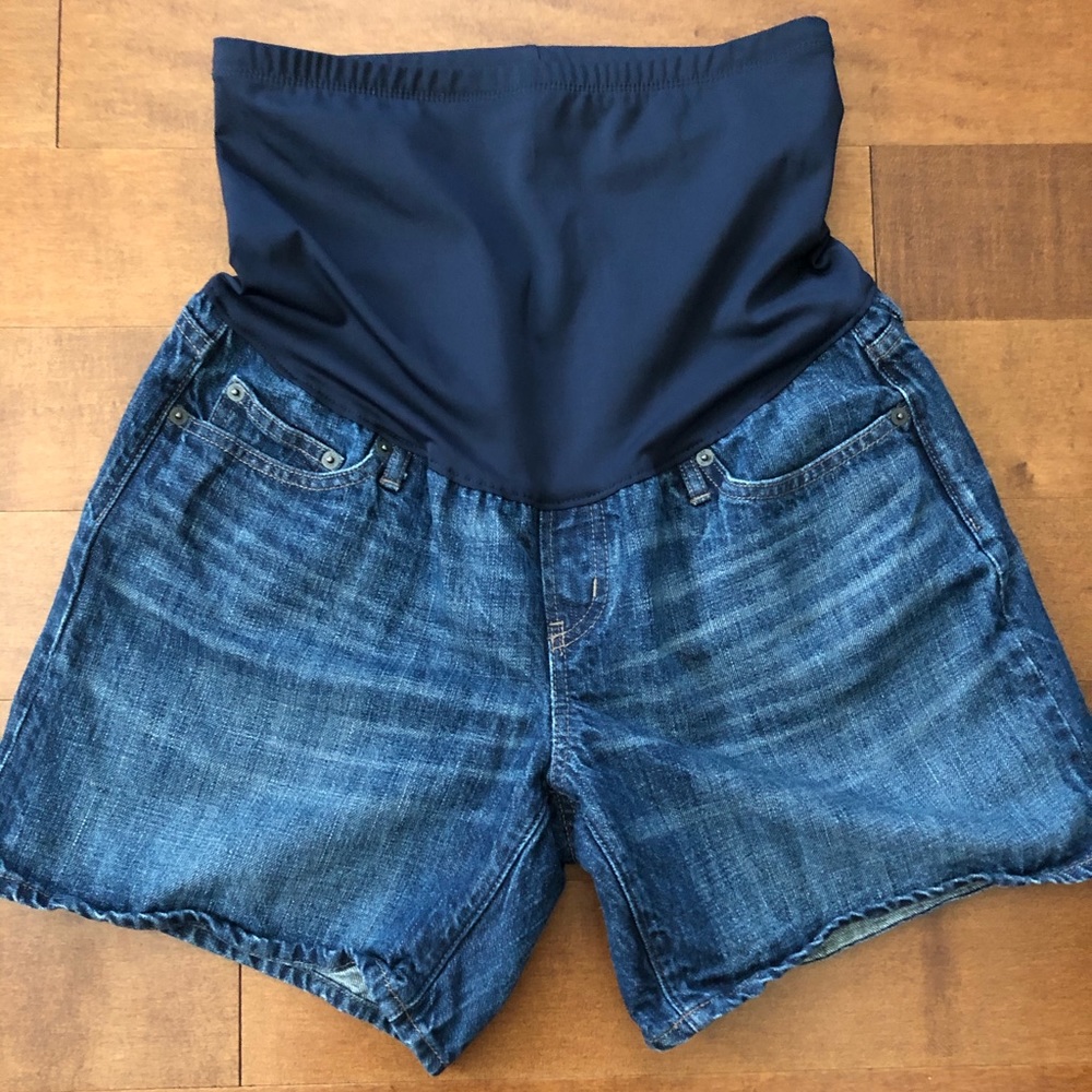 Gap Maternity shorts